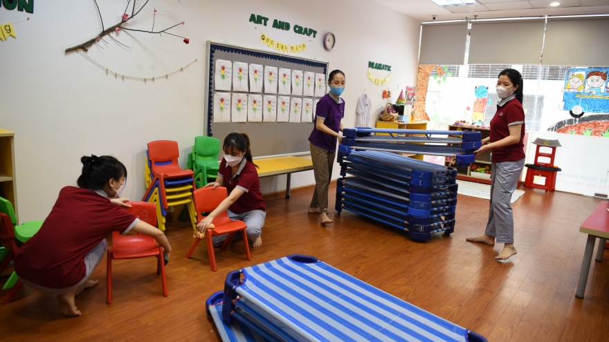 Mở cửa trở lại, nhiều trường mầm non tư thục ở Hà Nội “vật vã” tìm giáo viên