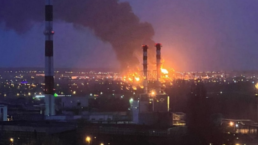 Cháy lớn tại cơ sở dầu mỏ của Nga ở vùng Belgorod