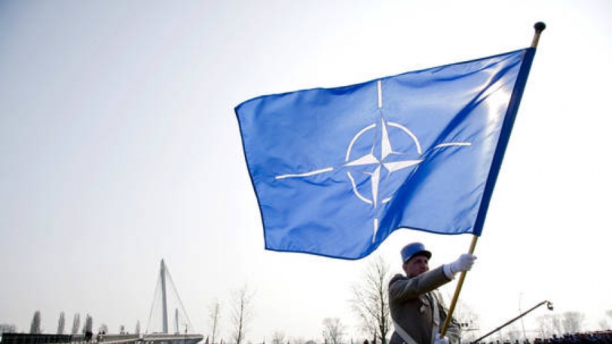 Cắt đứt quan hệ hay đối thoại - NATO chia rẽ về cách phản ứng với Nga