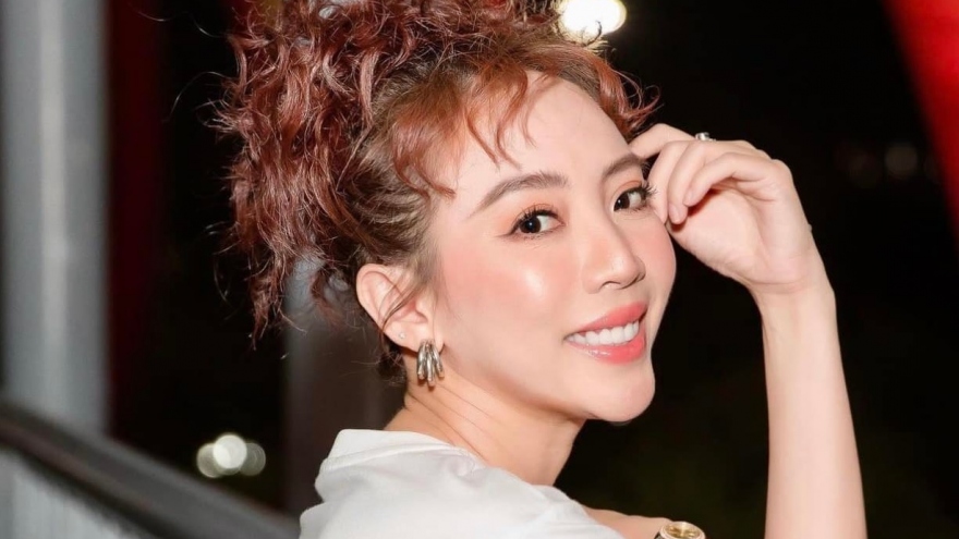 "Hoa hậu làng hài" Thu Trang kể chuyện bị khán giả đuổi vào vì "vô duyên" khi mới vào nghề