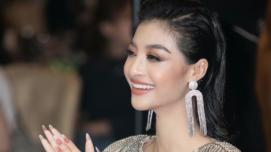 Á hậu Kiều Loan diện đầm gợi cảm đi chấm thi Miss World Vietnam 2022