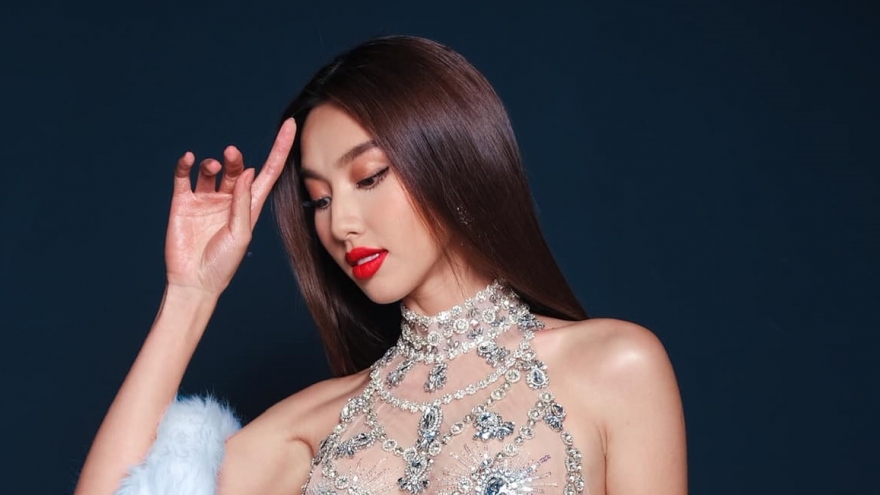 Hoa hậu Thùy Tiên đẹp cuốn hút với trang phục xuyên thấu nóng bỏng