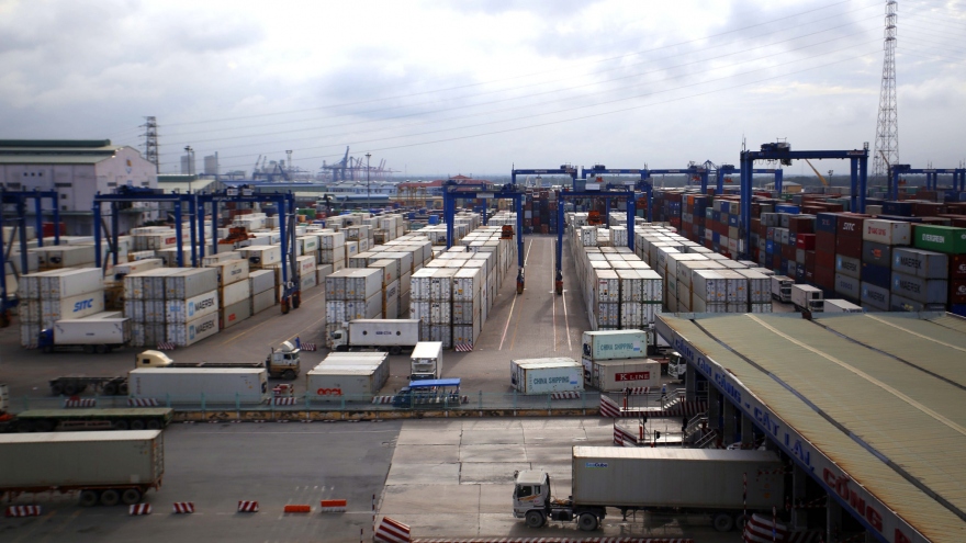 TP.HCM thu hơn 13,5 tỉ đồng phí hạ tầng cảng biển trong 3 ngày