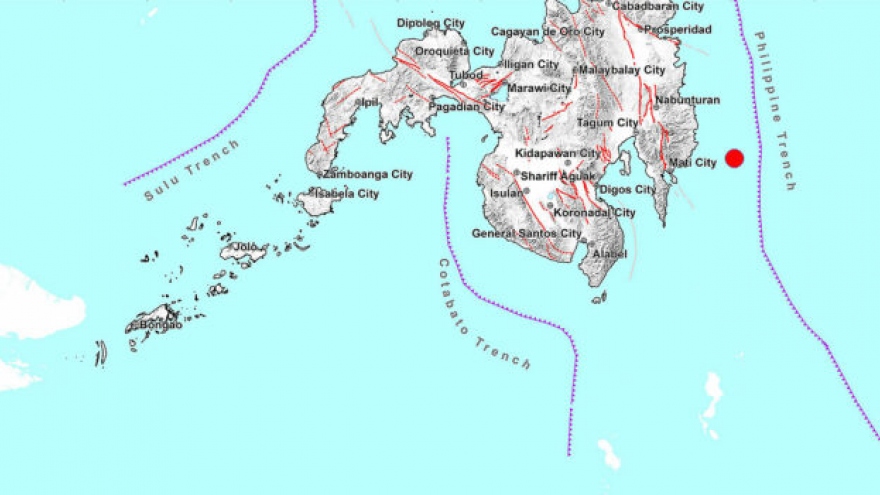 Động đất mạnh 6,2 độ richter với 12 cơn dư chấn ở Philippines