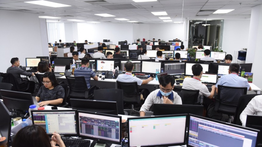 Số tài khoản mở mới tăng kỷ lục, Việt Nam cán mốc 5% dân số đầu tư chứng khoán