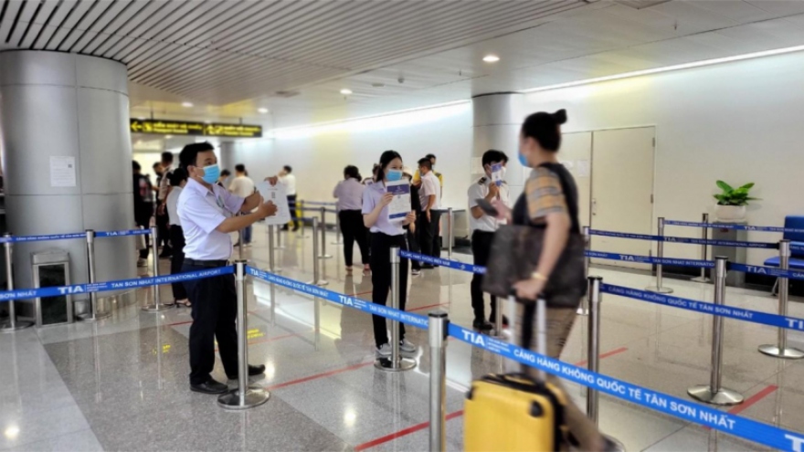Cải tiến quy trình kiểm dịch y tế, giảm ùn tắc tại Cảng hàng không quốc tế Tân Sơn