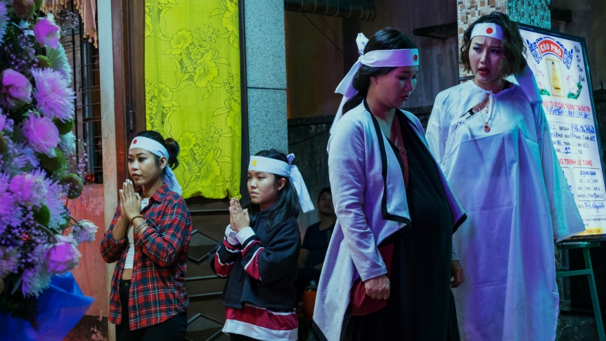 Đạo diễn Aaron Toronto trải lòng về quá trình "thai nghén" phim Việt đầu tay