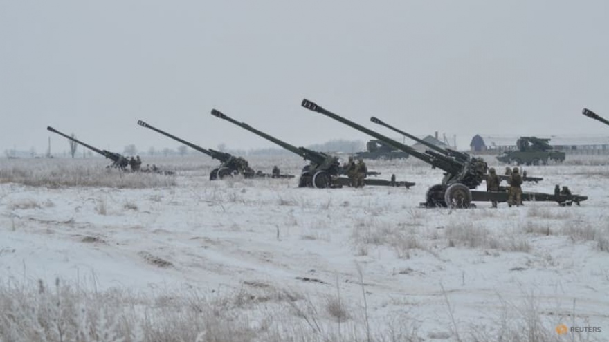 Mỹ, Anh và Canada sẽ hỗ trợ thêm pháo cho Ukraine