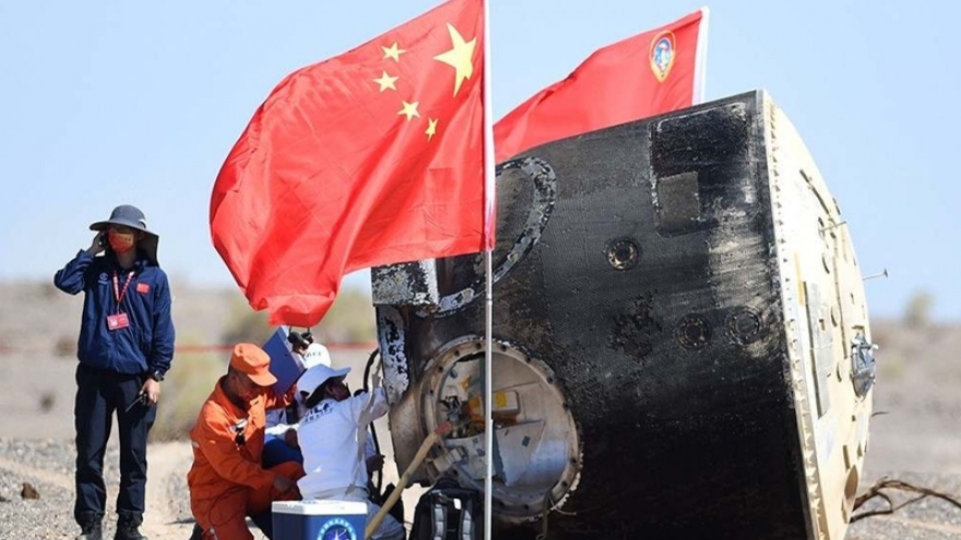 Tàu Thần Châu-13 của Trung Quốc hạ cánh thành công