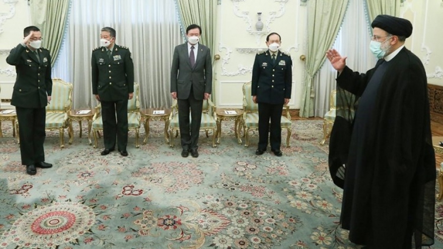 Iran và Trung Quốc hợp tác quốc phòng