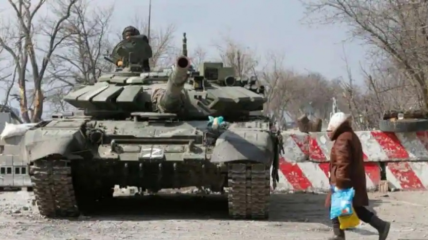 Xung đột Ukraine sang tháng thứ 3, Nga và phương Tây gia tăng đối đầu