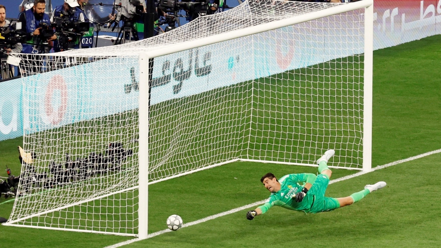 TRỰC TIẾP Liverpool 0-0 Real Madrid: VAR từ chối bàn thắng của Benzema