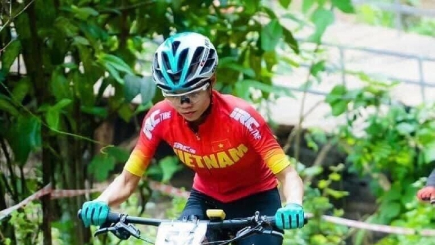 VĐV xe đạp Đinh Thị Như Quỳnh bảo vệ thành công HCV SEA Games