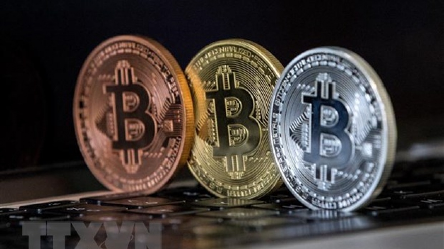 Bitcoin lần đầu "thủng" mốc 30.000 USD kể từ tháng 7/2021