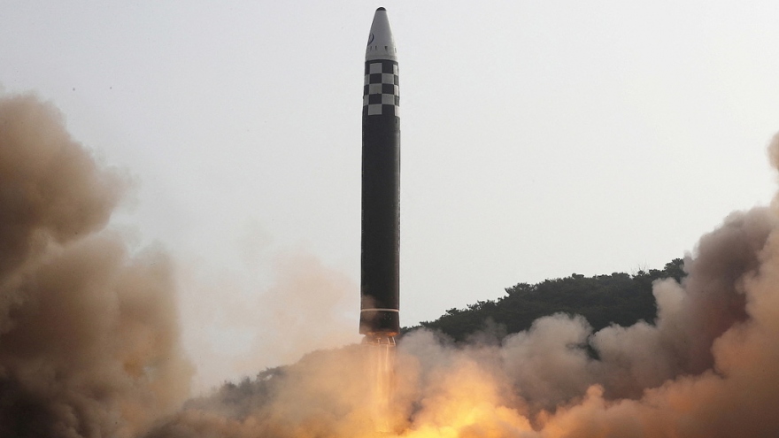 Triều Tiên tiếp tục phóng "vật thể chưa xác định" lần thứ 2 trong 3 ngày qua