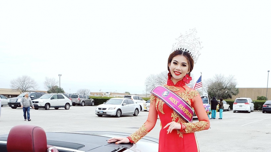 "Mẹ bỉm" Việt chia sẻ cách nuôi dạy con thành… hoa hậu tại Mỹ