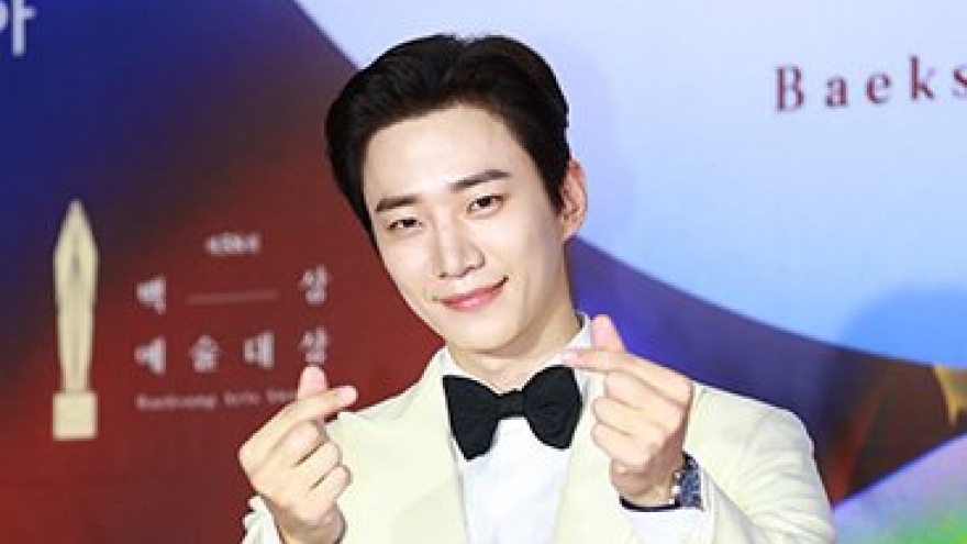 Lee Jun Ho (2PM) giành giải "Nam diễn viên chính xuất sắc nhất" tại Baeksang 2022
