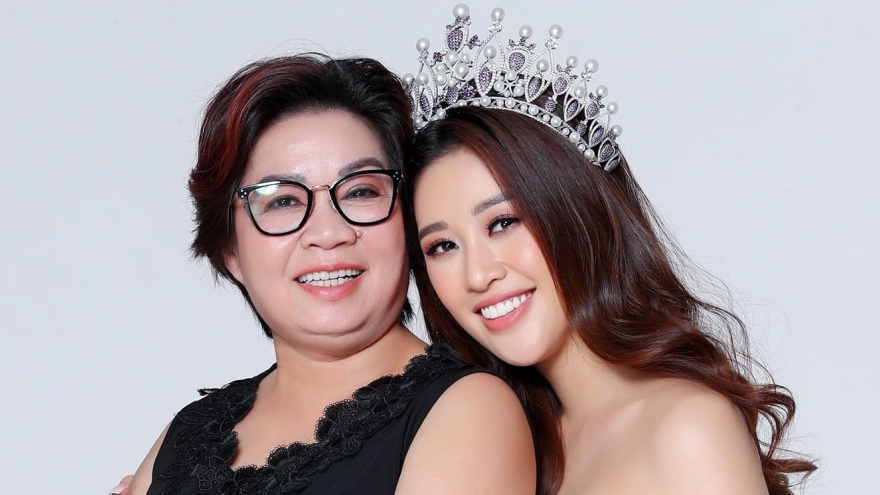 Khánh Vân, Kim Duyên chia sẻ xúc động nhân "Ngày của mẹ"
