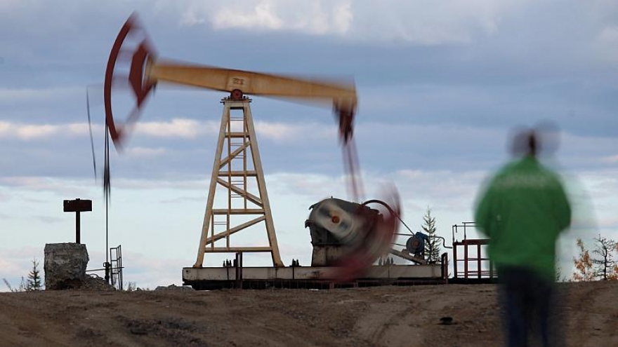 Các nước Đông Âu phản đối việc cấm nhập khẩu dầu của Nga