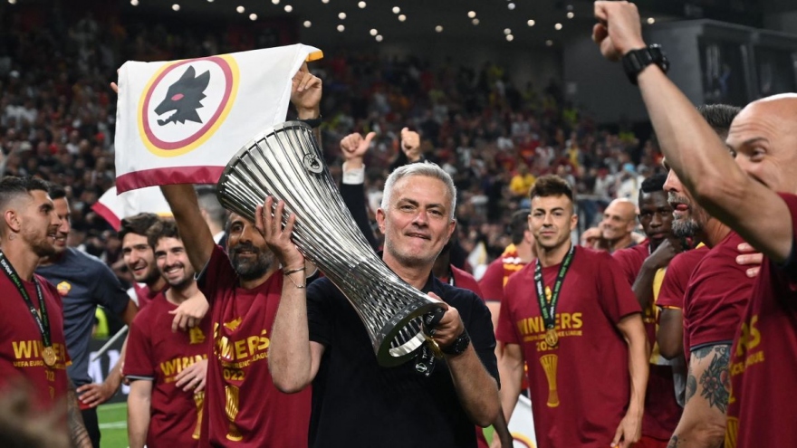 AS Roma trở thành nhà vô địch Conference League đầu tiên trong lịch sử