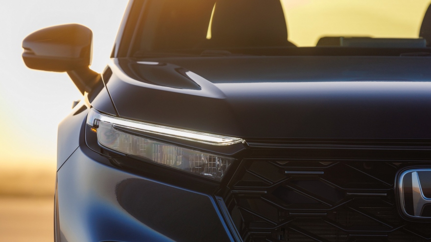 Honda CR-V 2023 lộ hình ảnh thiết kế trước khi ra mắt chính thức