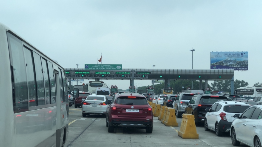 Lo ngại cao tốc Hà Nội - Hải Phòng ùn tắc khi thu phí không dừng 100%?