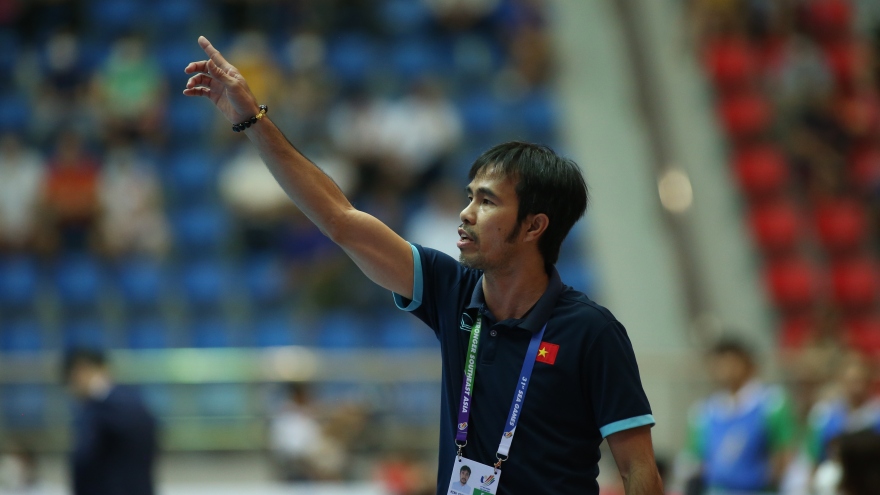 HLV Phạm Minh Giang lý giải nguyên nhân ĐT Futsal Việt Nam rơi điểm trước Indonesia
