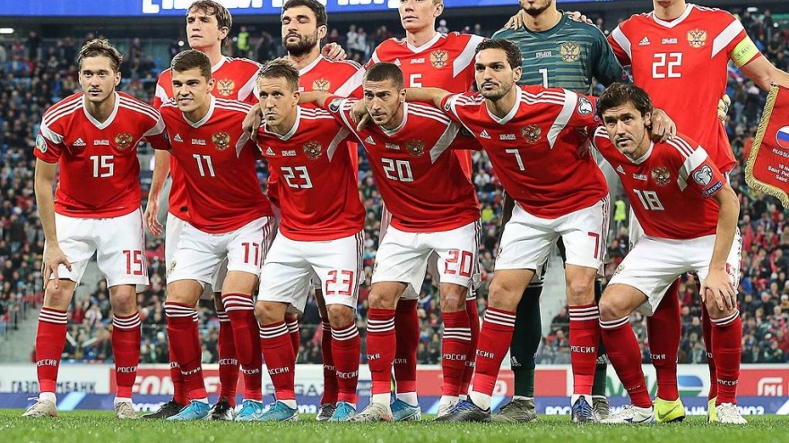 Bóng đá Nga tiếp tục bị UEFA cấm thi đấu