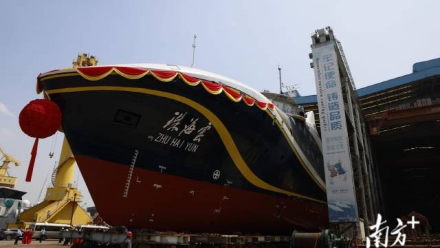 Trung Quốc hạ thủy tàu không người lái đầu tiên trên thế giới