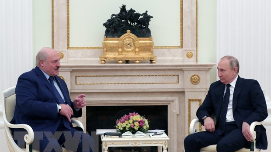 Tổng thống Nga và Belarus điện đàm nhằm chuẩn bị cho cuộc họp của các nhà lãnh đạo CSTO