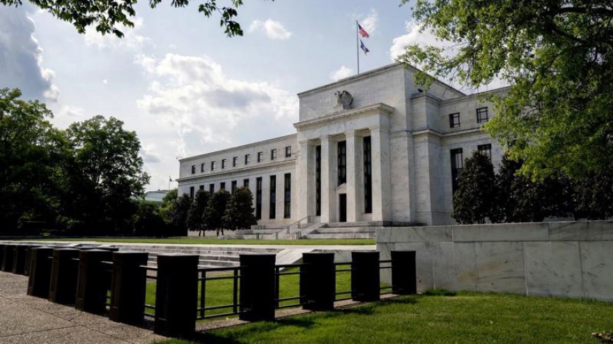 Nguy cơ “lạm phát đình trệ”, các ngân hàng trung ương hành động quyết liệt