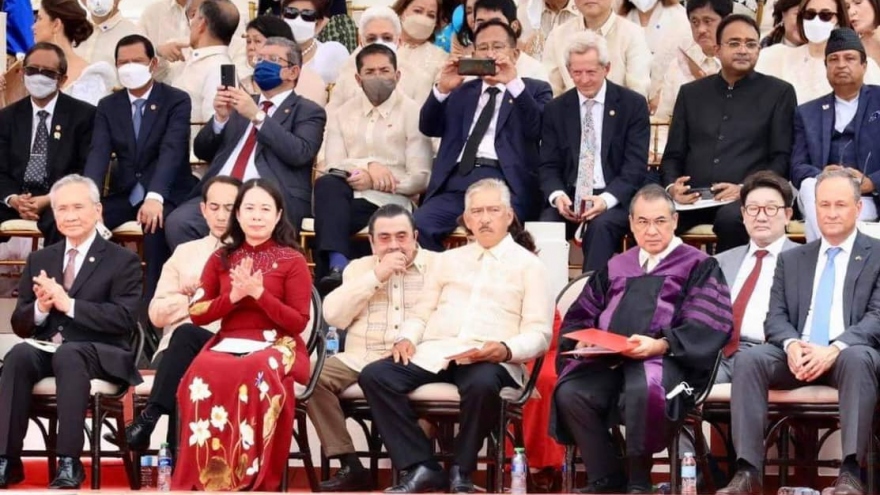 Bà Võ Thị Ánh Xuân dự Lễ tuyên thệ nhậm chức Tổng thống Phillipines