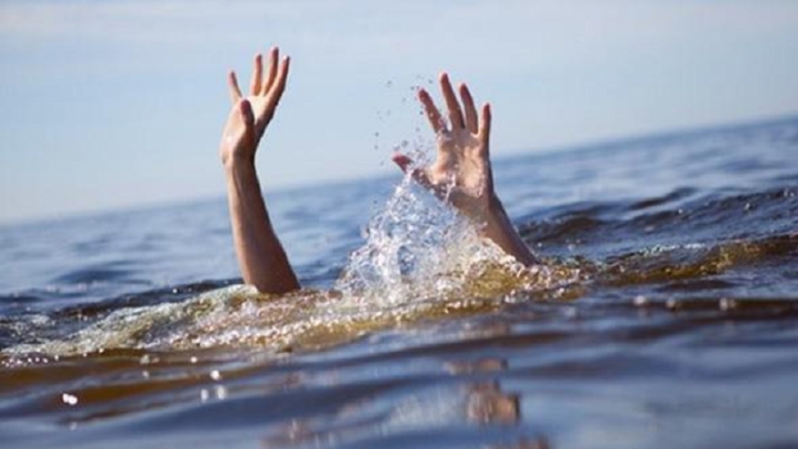 Một bé trai chết đuối ở hồ bơi khu du lịch Hòn Rơm, Bình Thuận