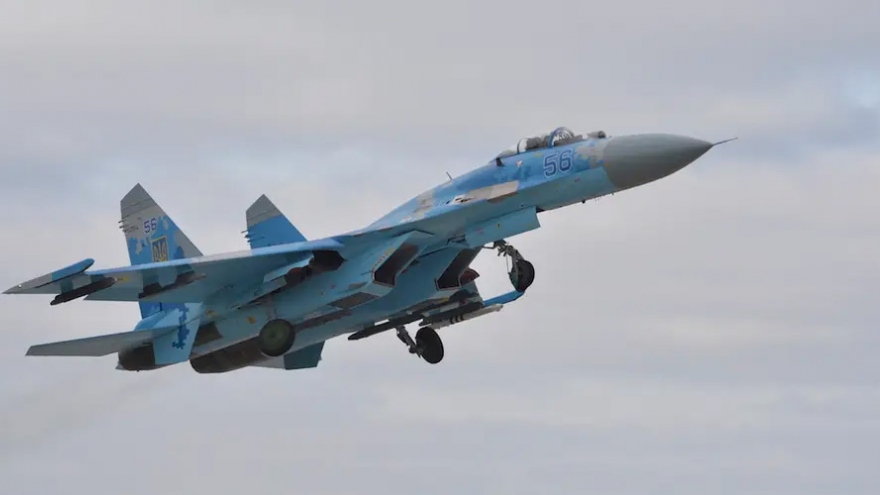 Cuộc đọ sức giữa tiêm kích Su-27 của Nga và Ukraine