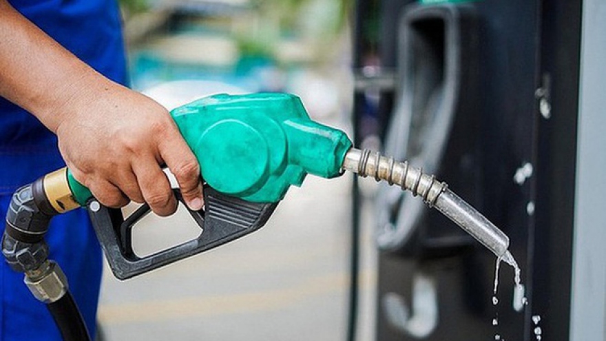 Quốc hội yêu cầu nghiên cứu hỗ trợ giá xăng dầu cho một số đối tượng đặc thù