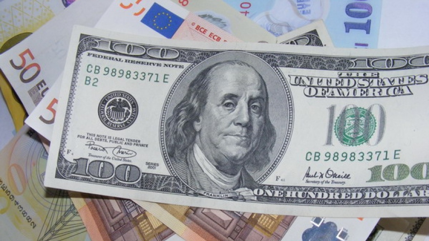 Đồng euro xuống giá thấp kỷ lục so với đồng USD