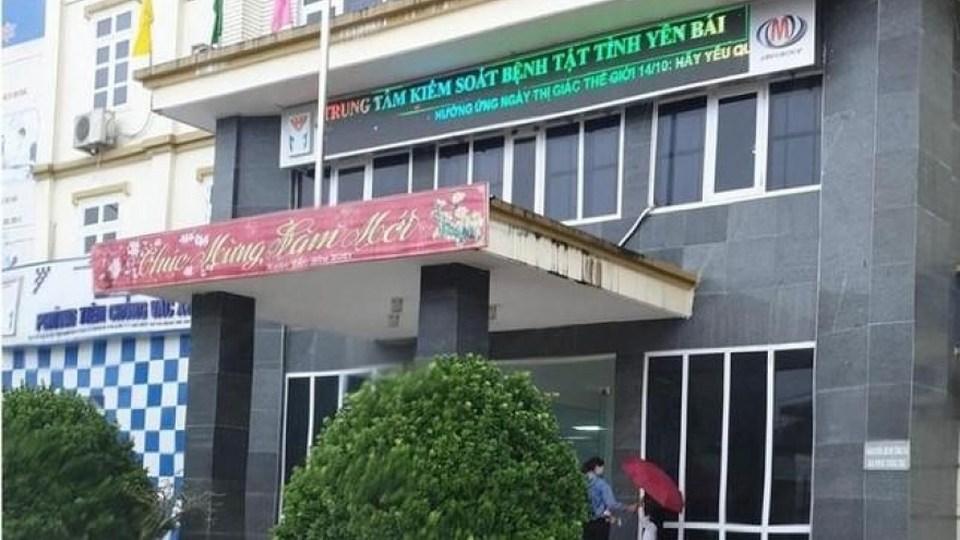 Yên Bái kỷ luật cán bộ, điều tra 6 gói thầu mua kít xét nghiệm của Việt Á