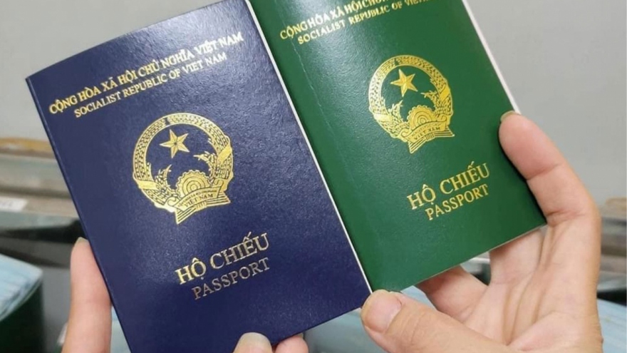 Bộ Ngoại giao đề nghị phía Đức tháo gỡ khó khăn về hộ chiếu mới