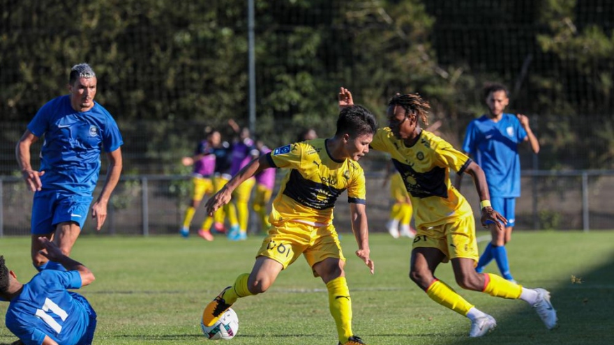Ghi bàn ra mắt Pau FC, Quang Hải nhận lời khen từ báo Pháp