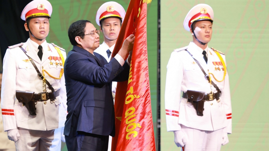 Thủ tướng: Cảnh sát nhân dân Việt Nam thực sự xứng đáng là đội quân Anh hùng