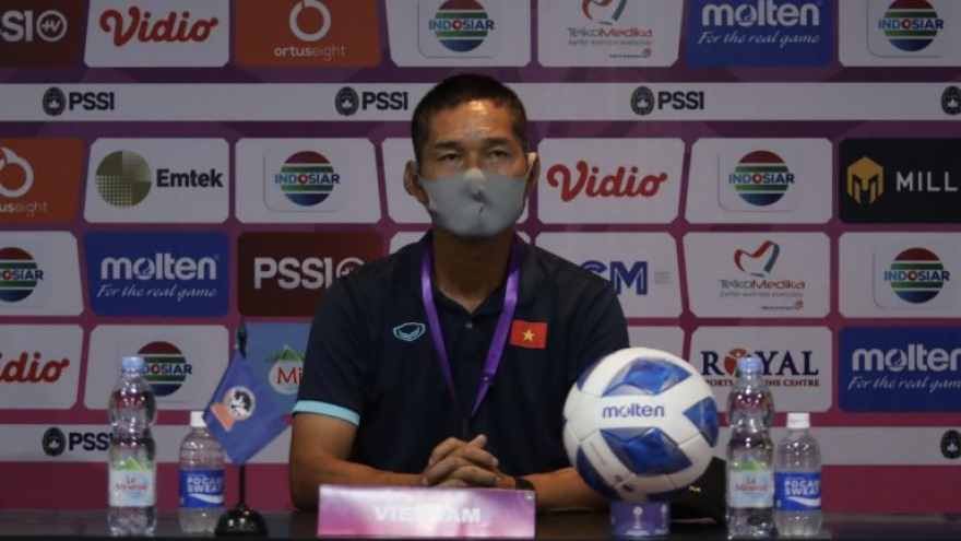 Thuyền trưởng U18 nữ Việt Nam nói gì về lịch thi đấu khắc nghiệt ở giải ĐNÁ?