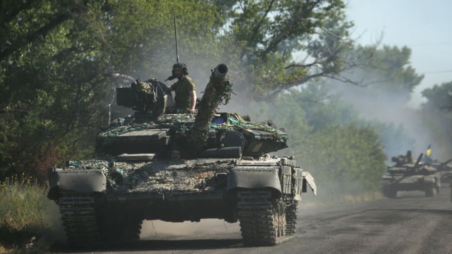 Ukraine bắt buộc sơ tán người dân vùng Donetsk