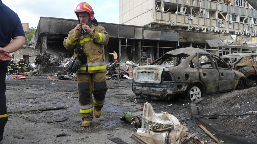 Ukraine tố Nga dội mưa tên lửa hành trình xuống thành phố Dnipro