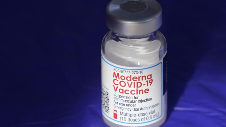 Moderna yêu cầu FDA cấp phép vaccine phiên bản mới chống lại biến thể của Omicron