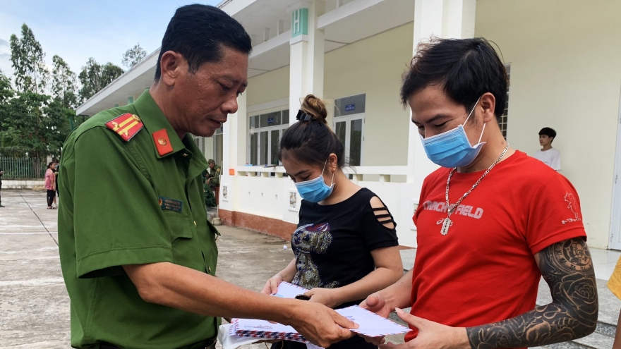 40 người tháo chạy khỏi casino ở Campuchia đã được trở về địa phương
