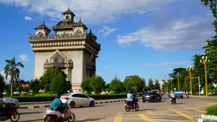 Du khách Việt chiếm tỉ trọng lớn tại Lào