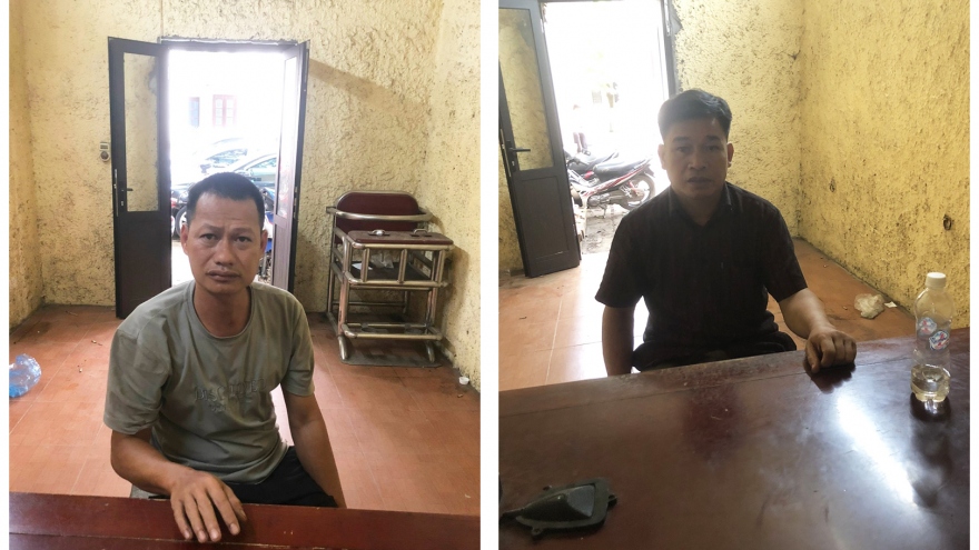 Tạm giữ cặp đôi lăng mạ, dùng dao đe dọa công an ở Bắc Giang