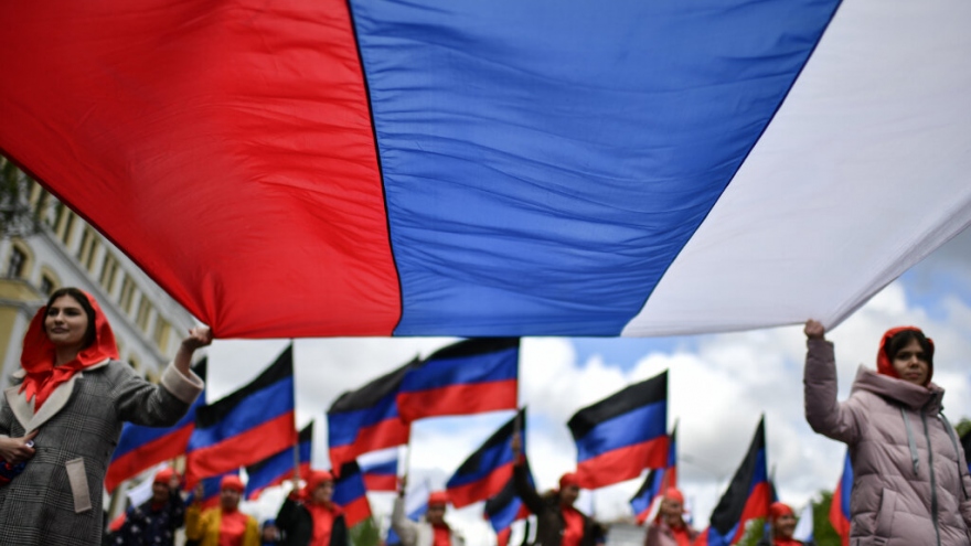 Donetsk, Lugansk, Kherson và Zaporozhie trưng cầu ý dân về gia nhập LB Nga