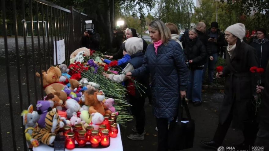 Tổng thống Nga chia buồn với gia đình các nạn nhân vụ xả súng ở trường học