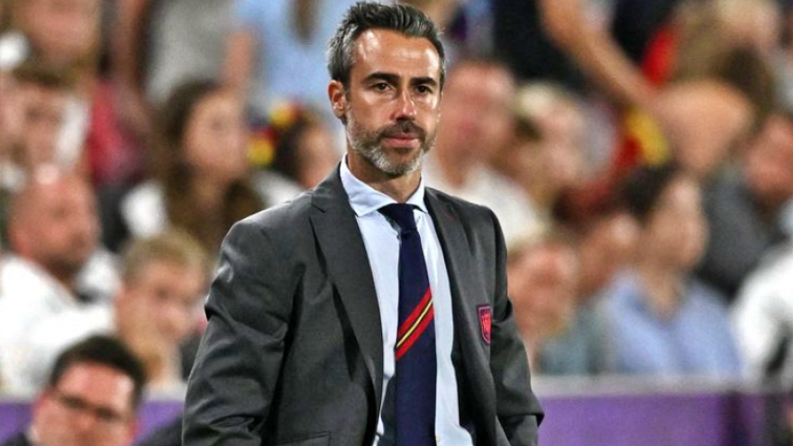 15 cầu thủ nữ Tây Ban Nha yêu cầu sa thải huấn luyện viên trưởng